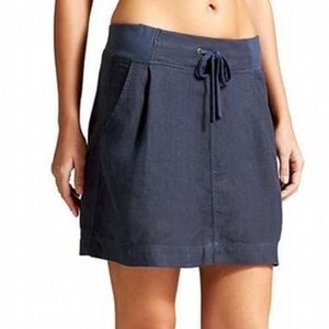 Athleta Seline linen Skirt Navy, size 2